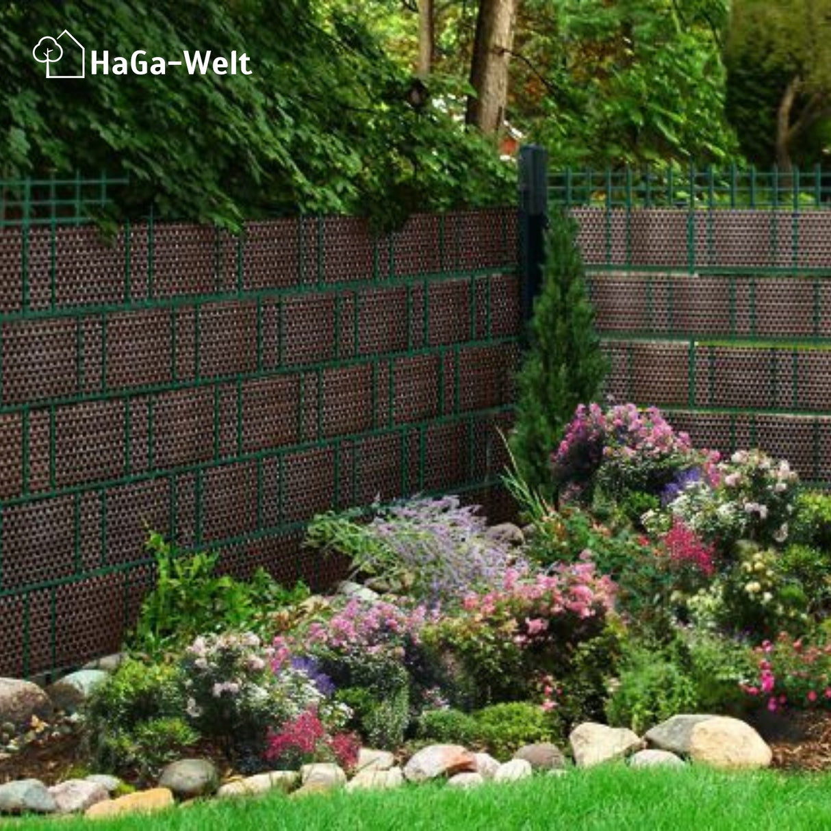 Privacy screen fence panel made of PE rattan